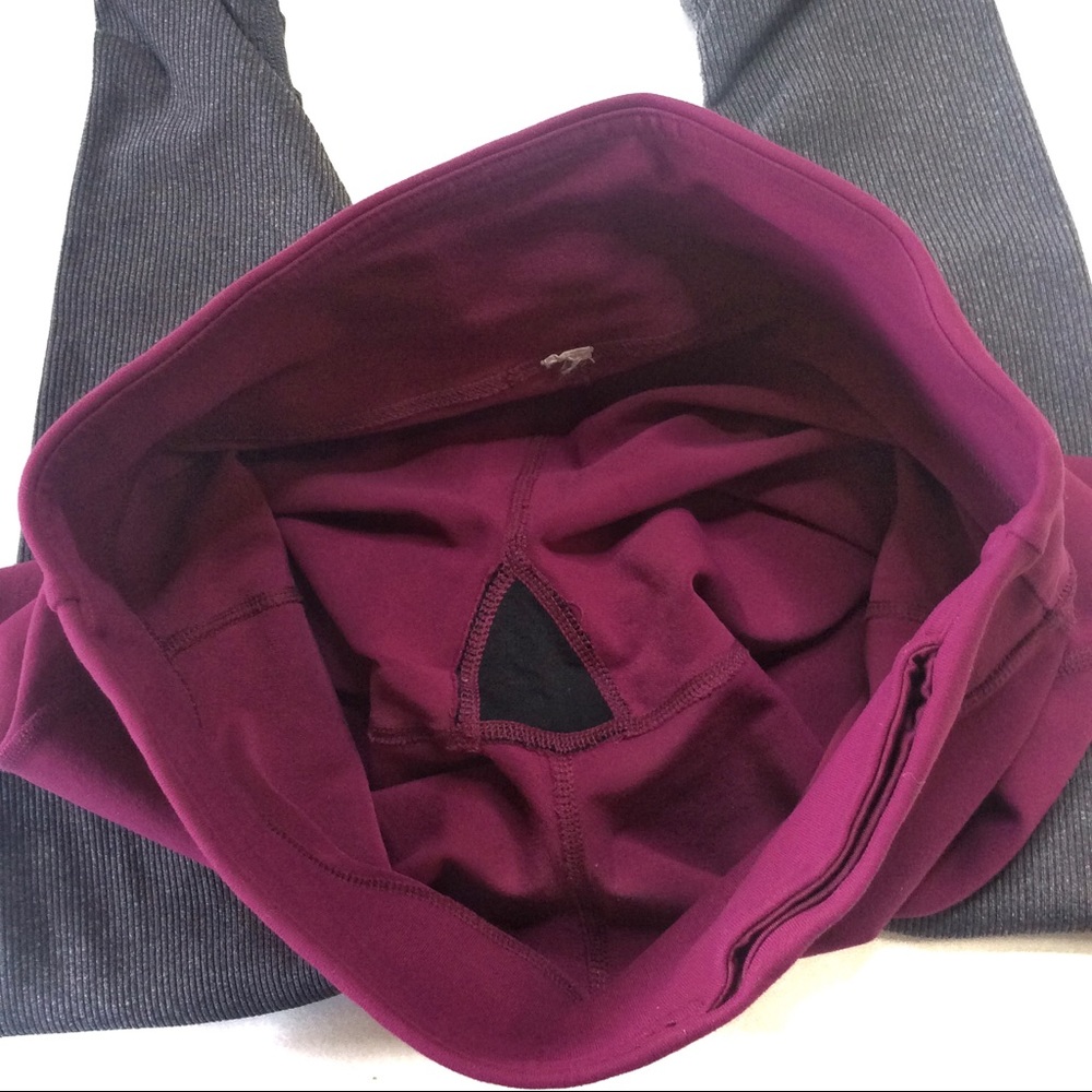 ALO Yoga WHITE and Gray Colorblock Leggings - Picture 12 of 16
